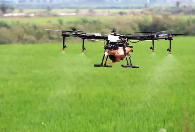 无人机干掉了卖农药的，下一步是卖肥料的？